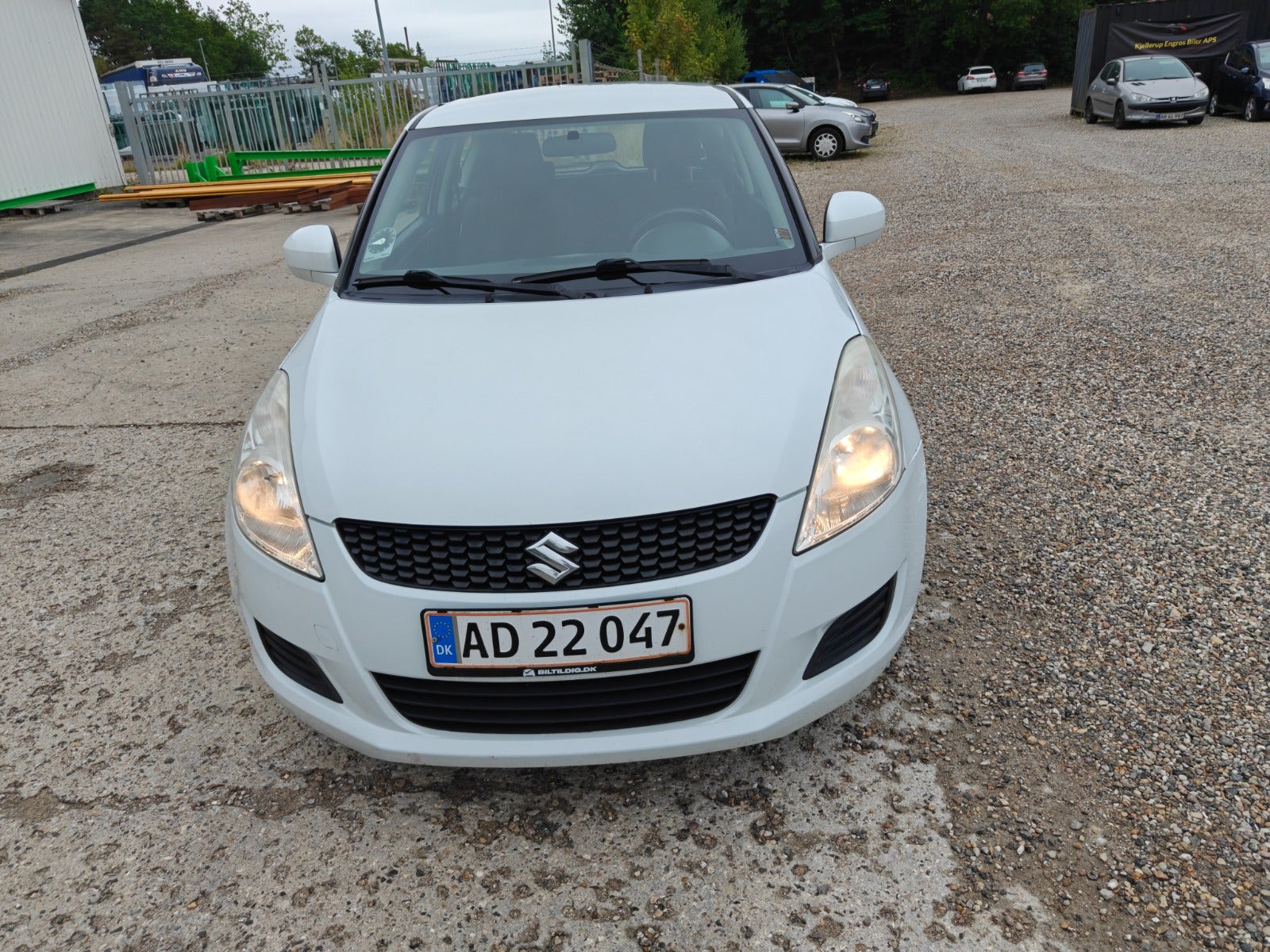 Gul Suzuki Swift fra 2012