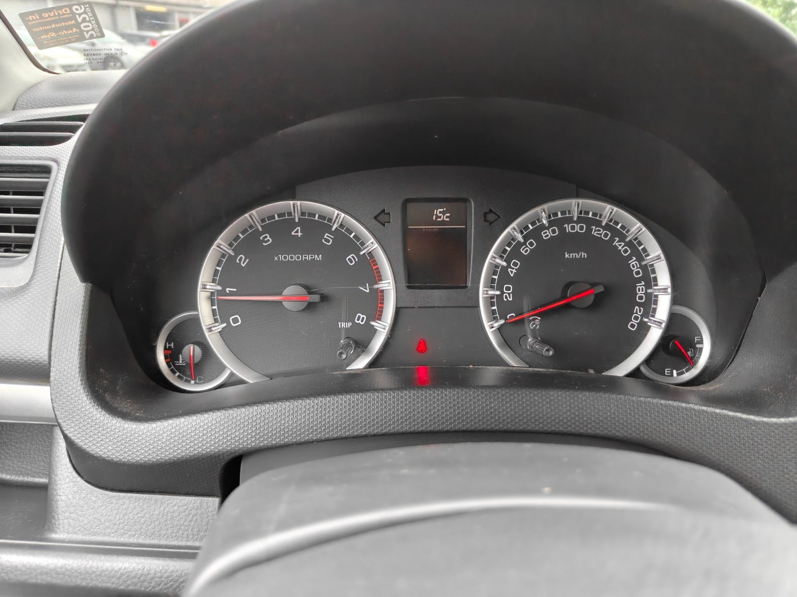 Gul Suzuki Swift fra 2012