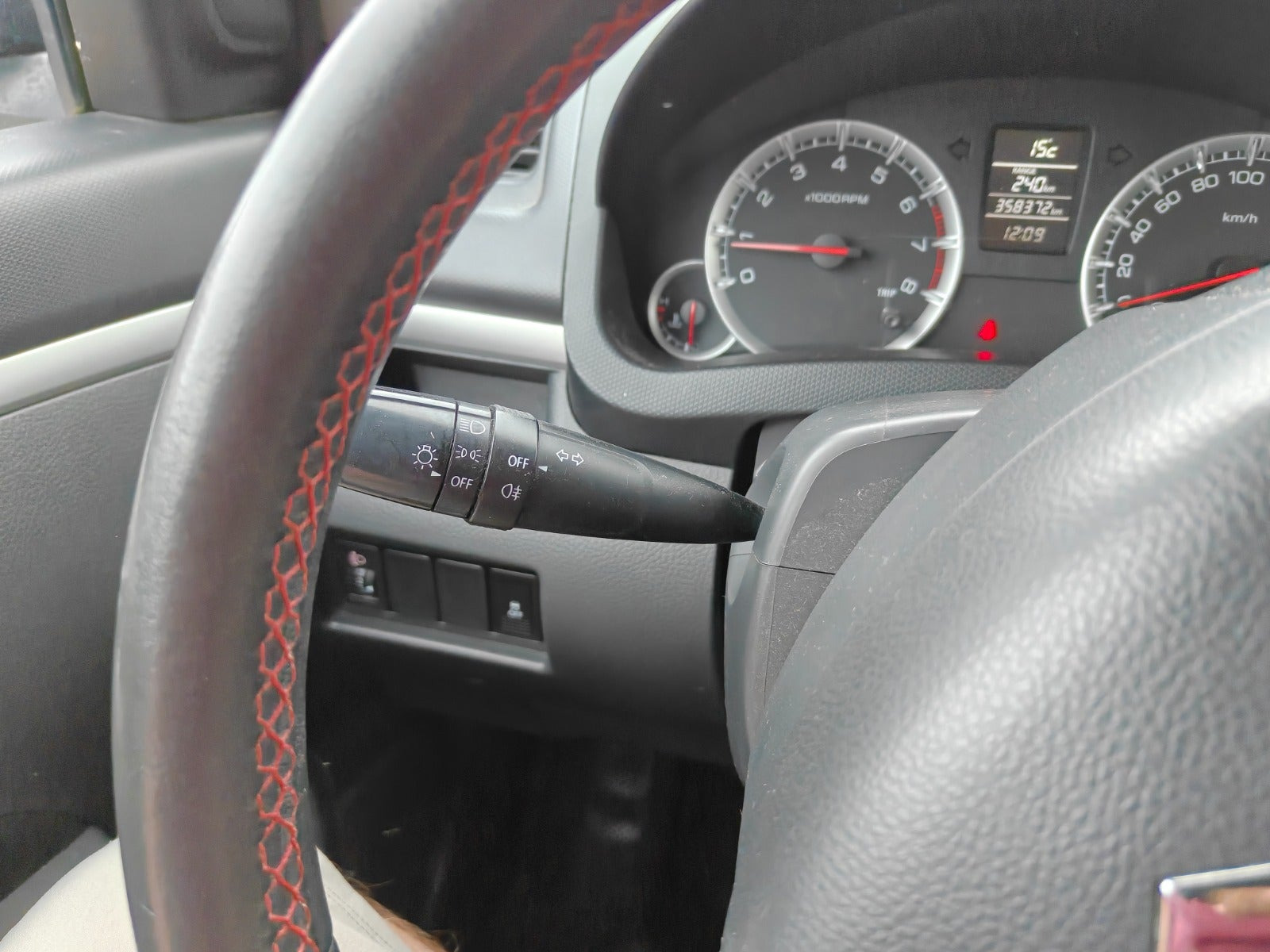 Gul Suzuki Swift fra 2012