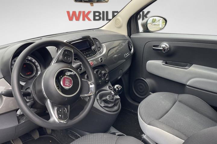 Grå Fiat 500C fra 2017