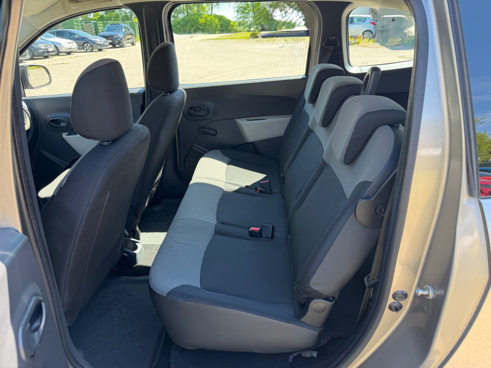 undefined Dacia Lodgy fra 2014