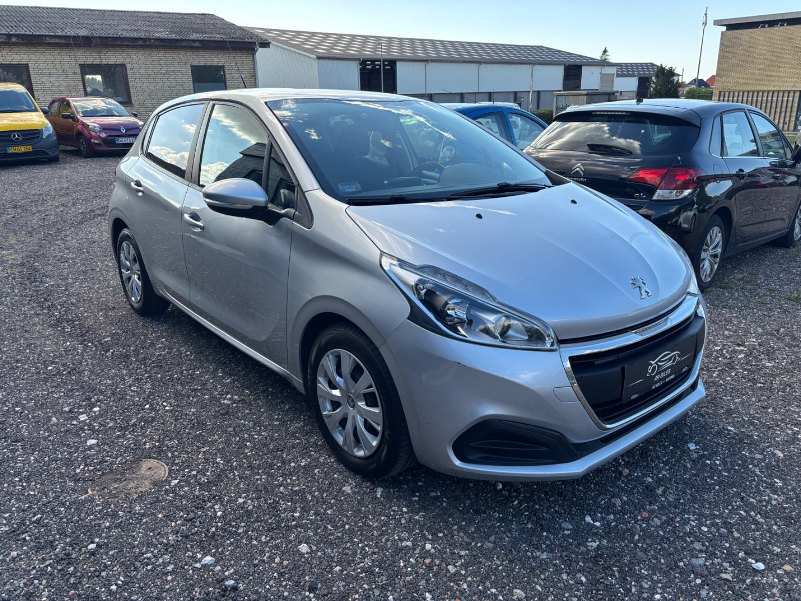 undefined Peugeot 208 fra 2017