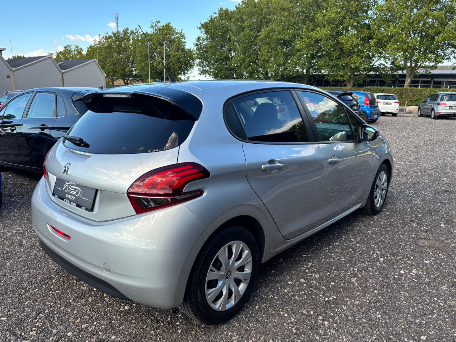 undefined Peugeot 208 fra 2017