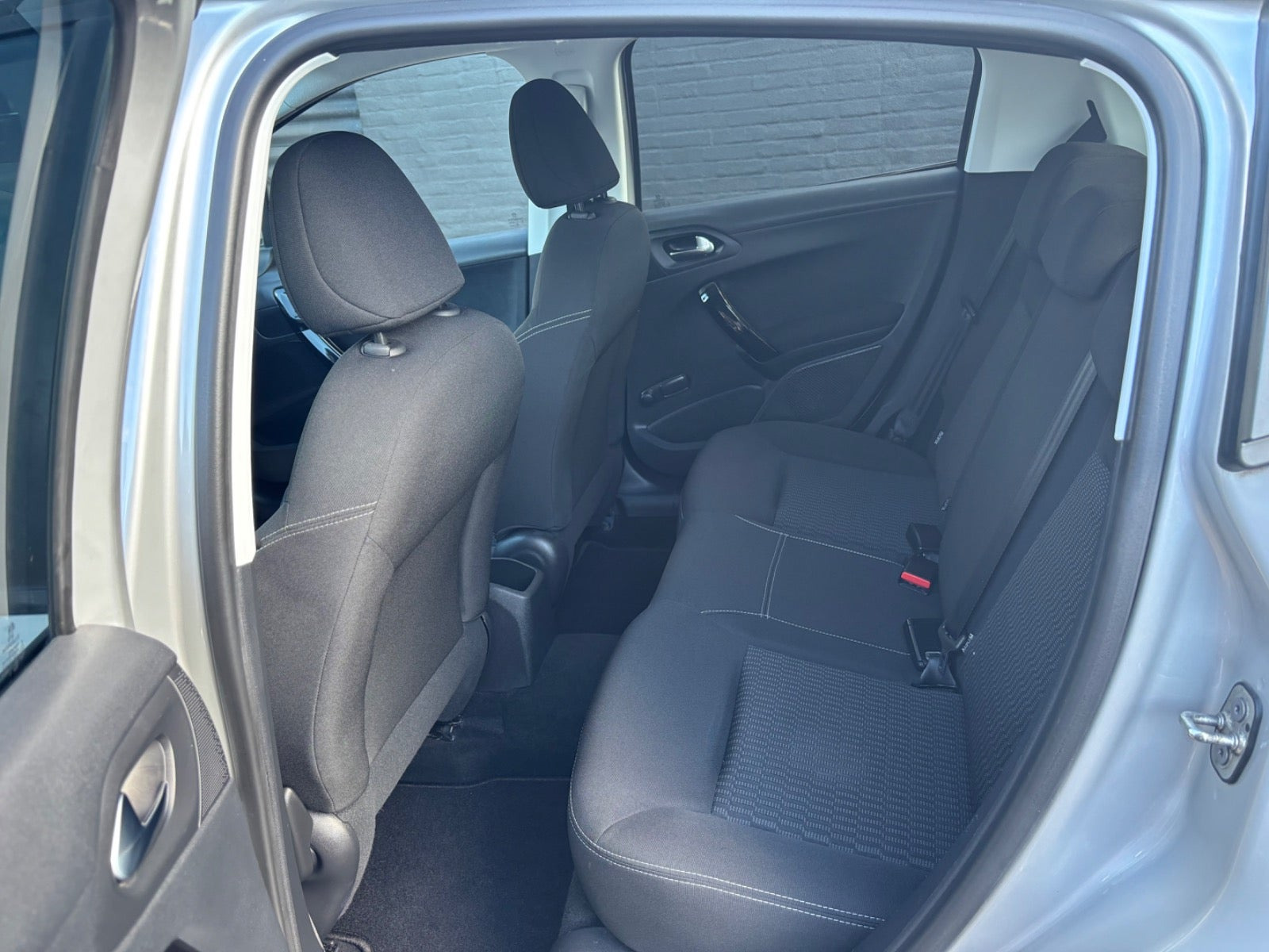 undefined Peugeot 208 fra 2017