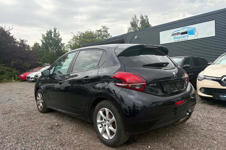 undefined Peugeot 208 fra 2016