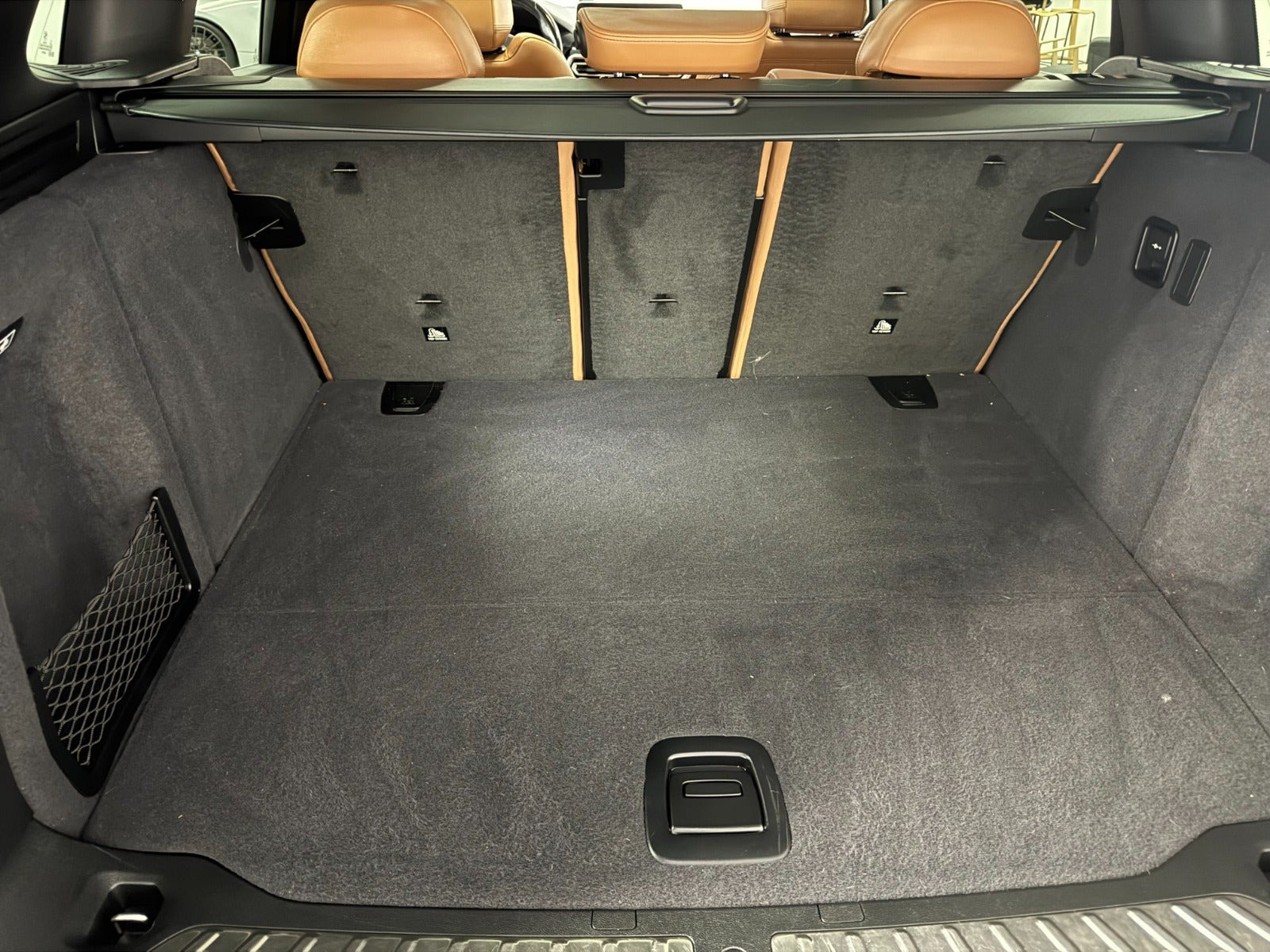 Sort BMW iX3 fra 2023