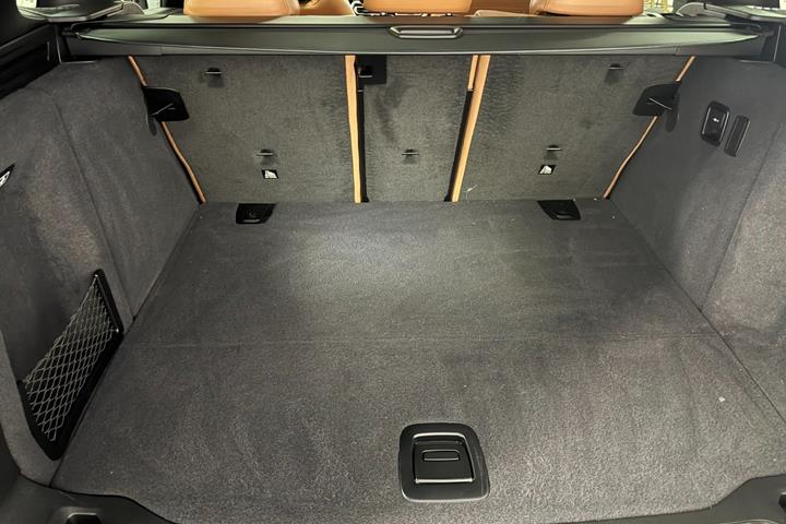 Sort BMW iX3 fra 2023
