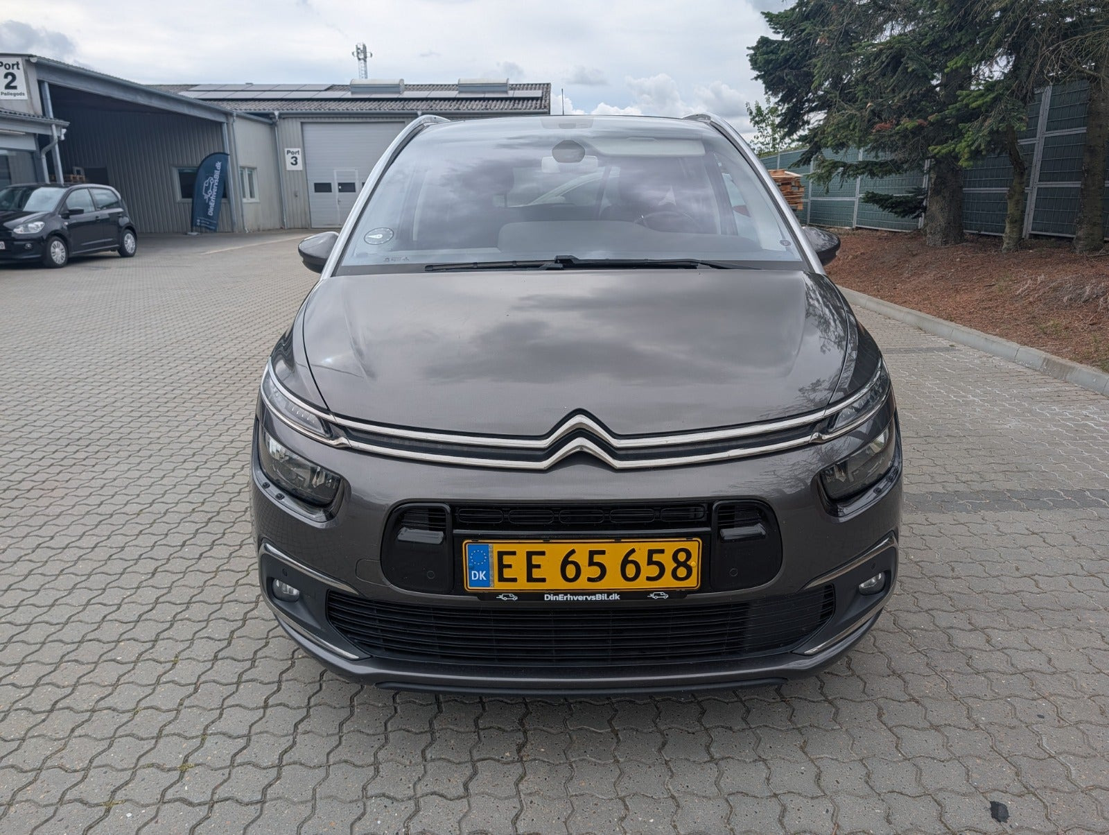 Grøn Citroën Grand C4 Picasso fra 2017