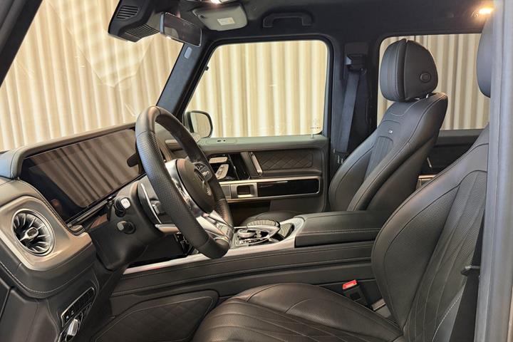 Grå Mercedes G63 fra 2020