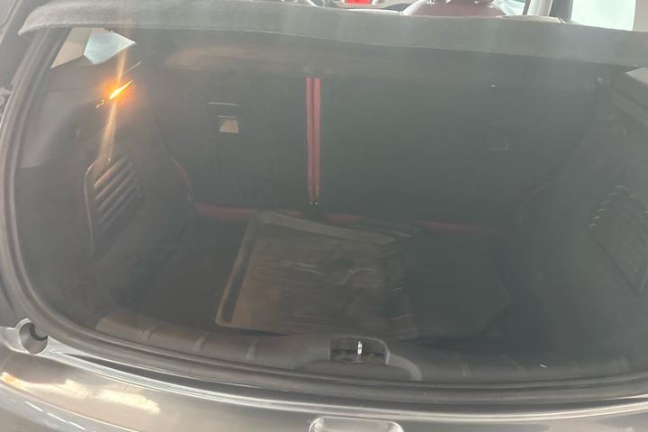 Grå Citroën C3 fra 2012