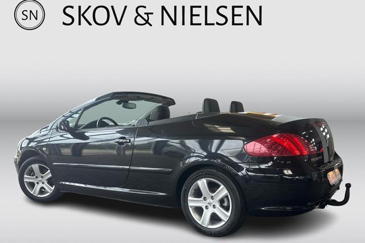 Sort Peugeot 307 fra 2005