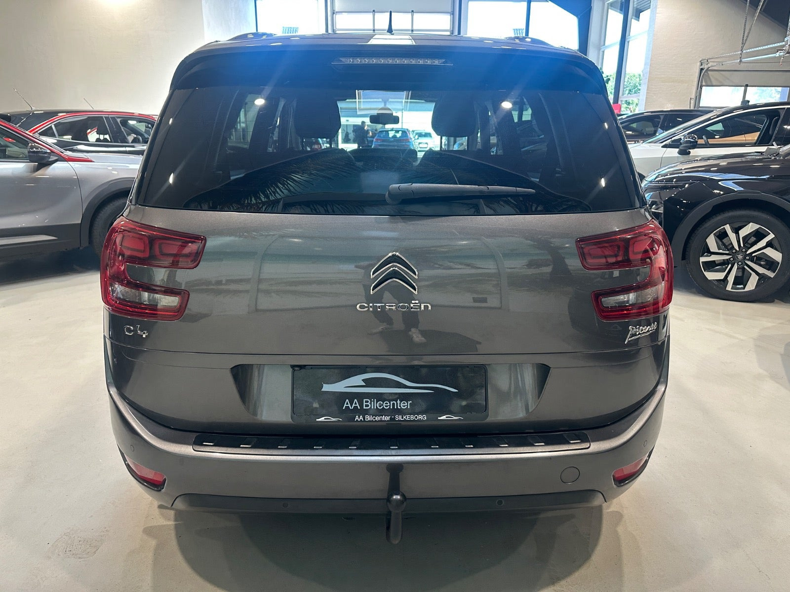 Grå Citroën Grand C4 Picasso fra 2017
