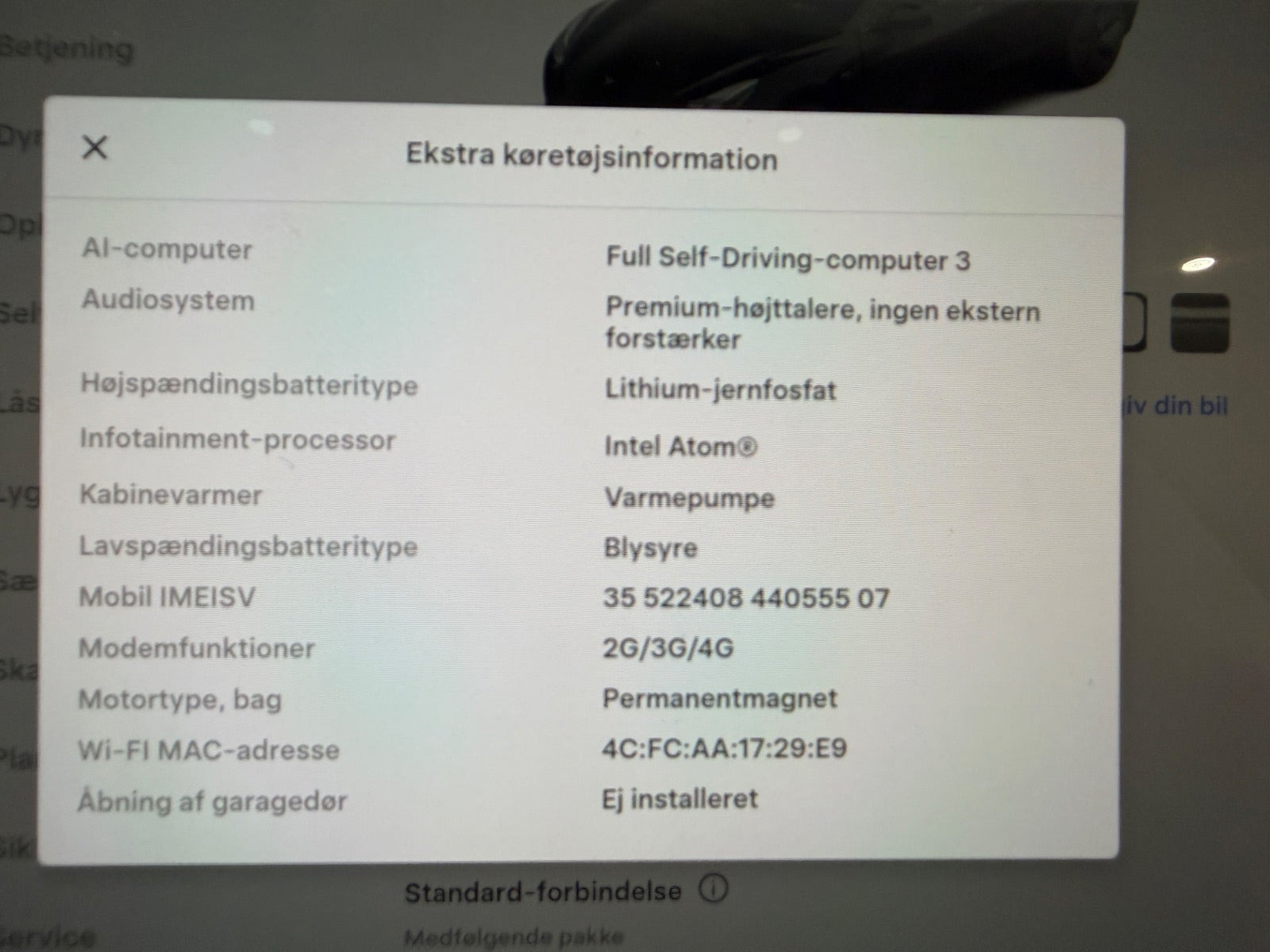 Sort Tesla Model 3 fra 2021