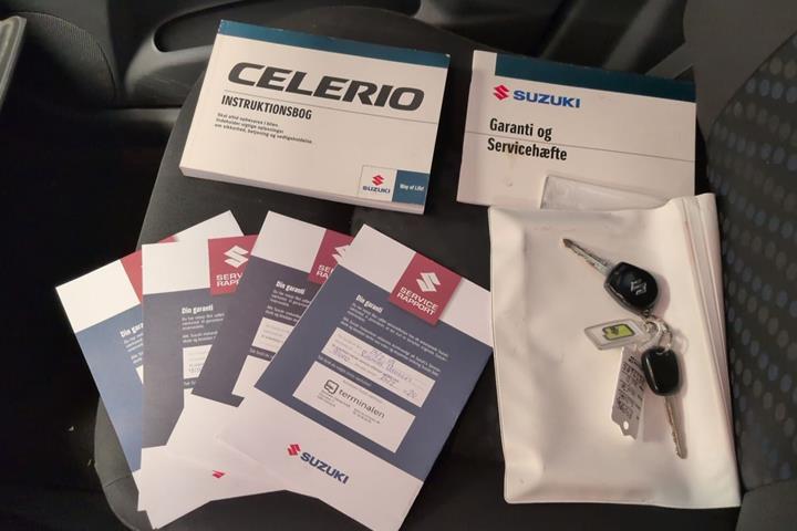 Hvid Suzuki Celerio fra 2015