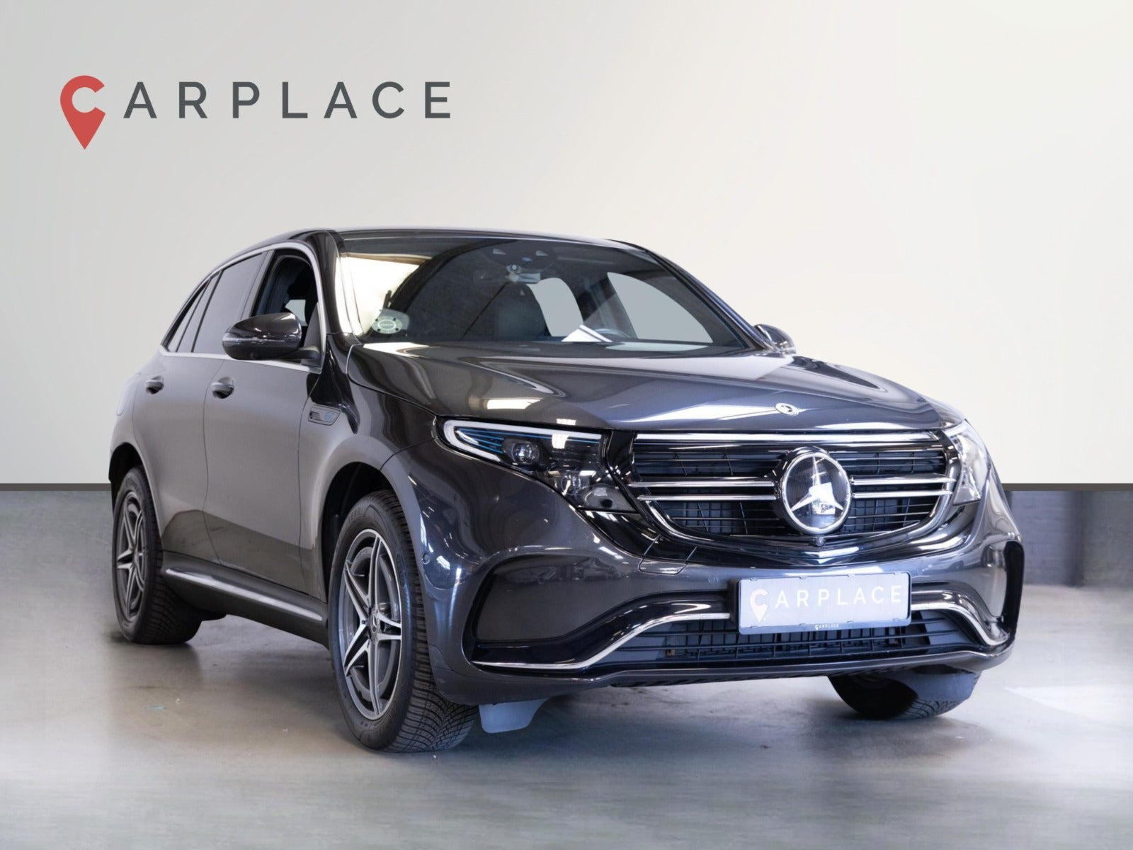 Grå Mercedes EQC400 fra 2021