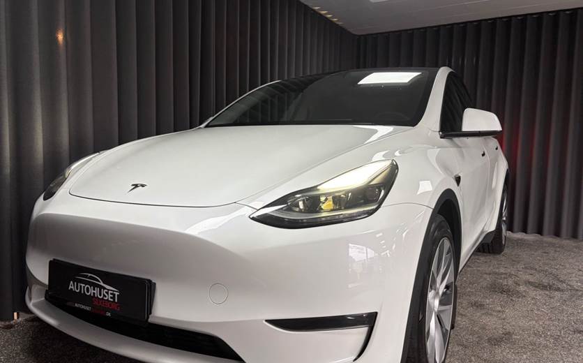 Tesla Model Y Long Range AWD