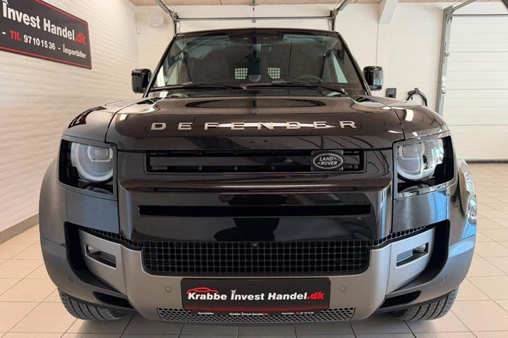Sort Land Rover Defender 110 fra 2026