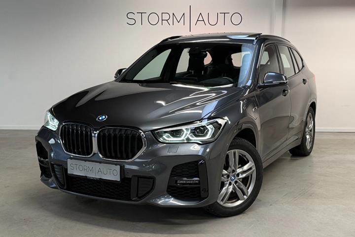 Grå BMW X1 fra 2022