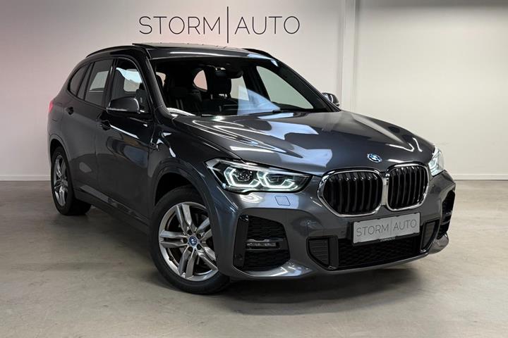 Grå BMW X1 fra 2022
