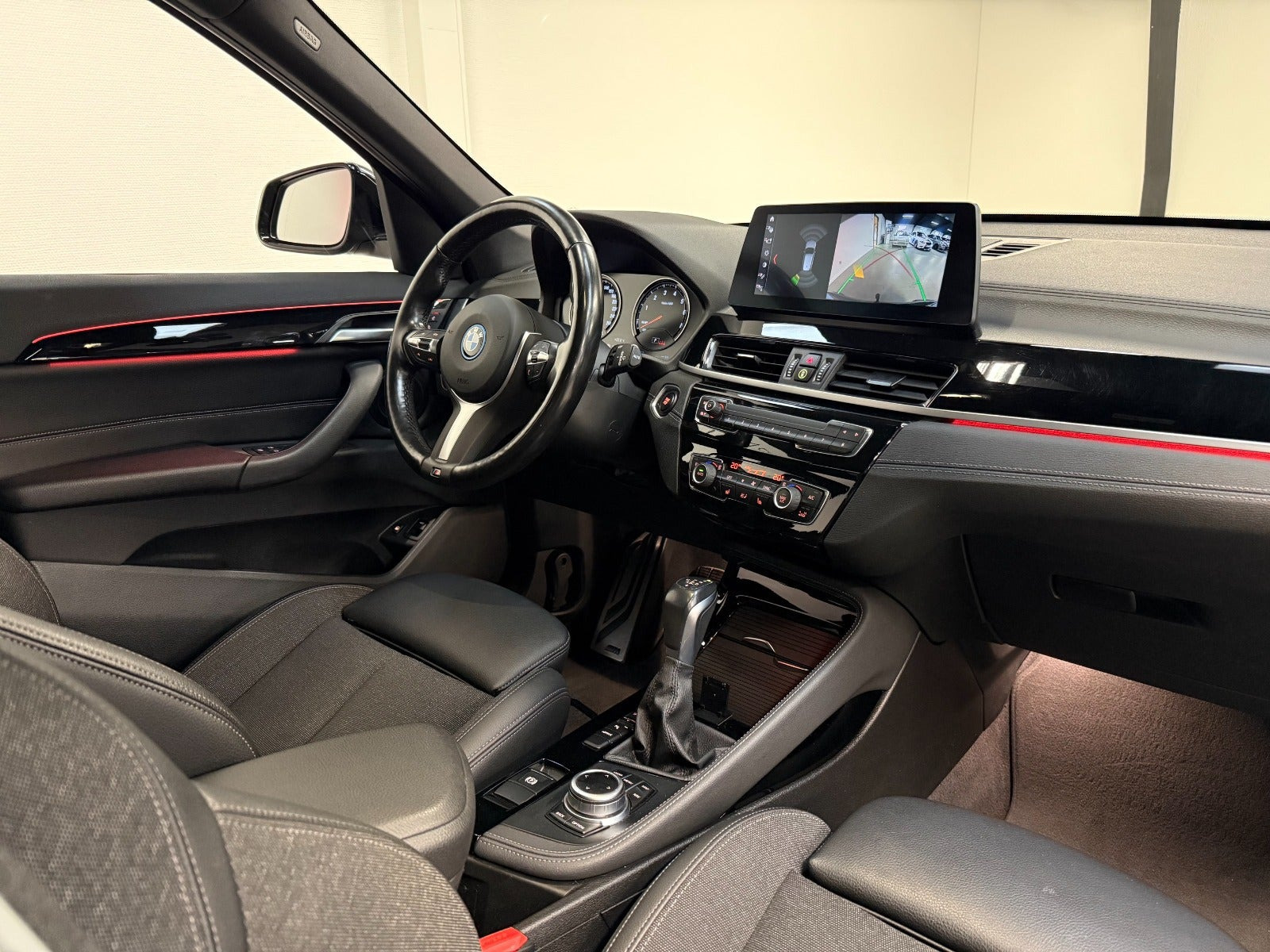 Grå BMW X1 fra 2022