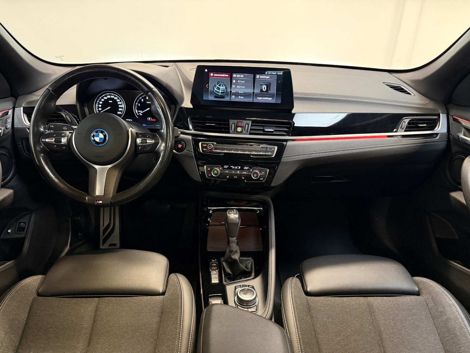 Grå BMW X1 fra 2022