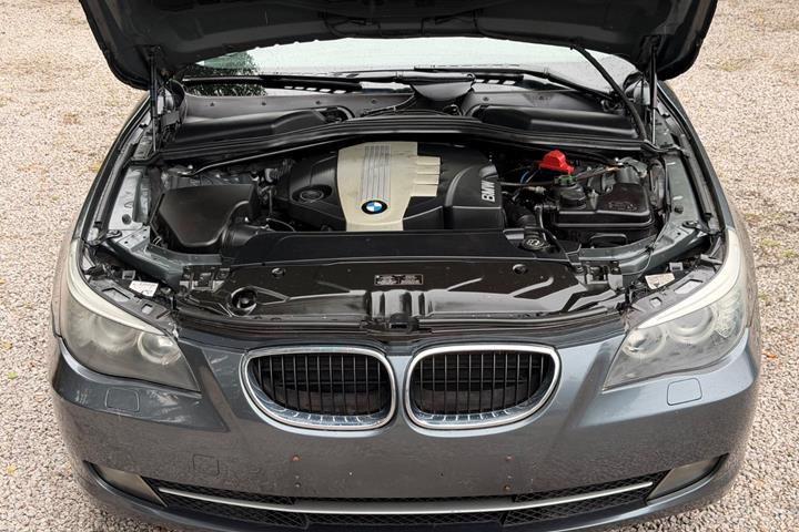 undefined BMW 520d fra 2009