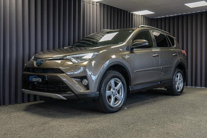 Bronze Toyota RAV4 fra 2016