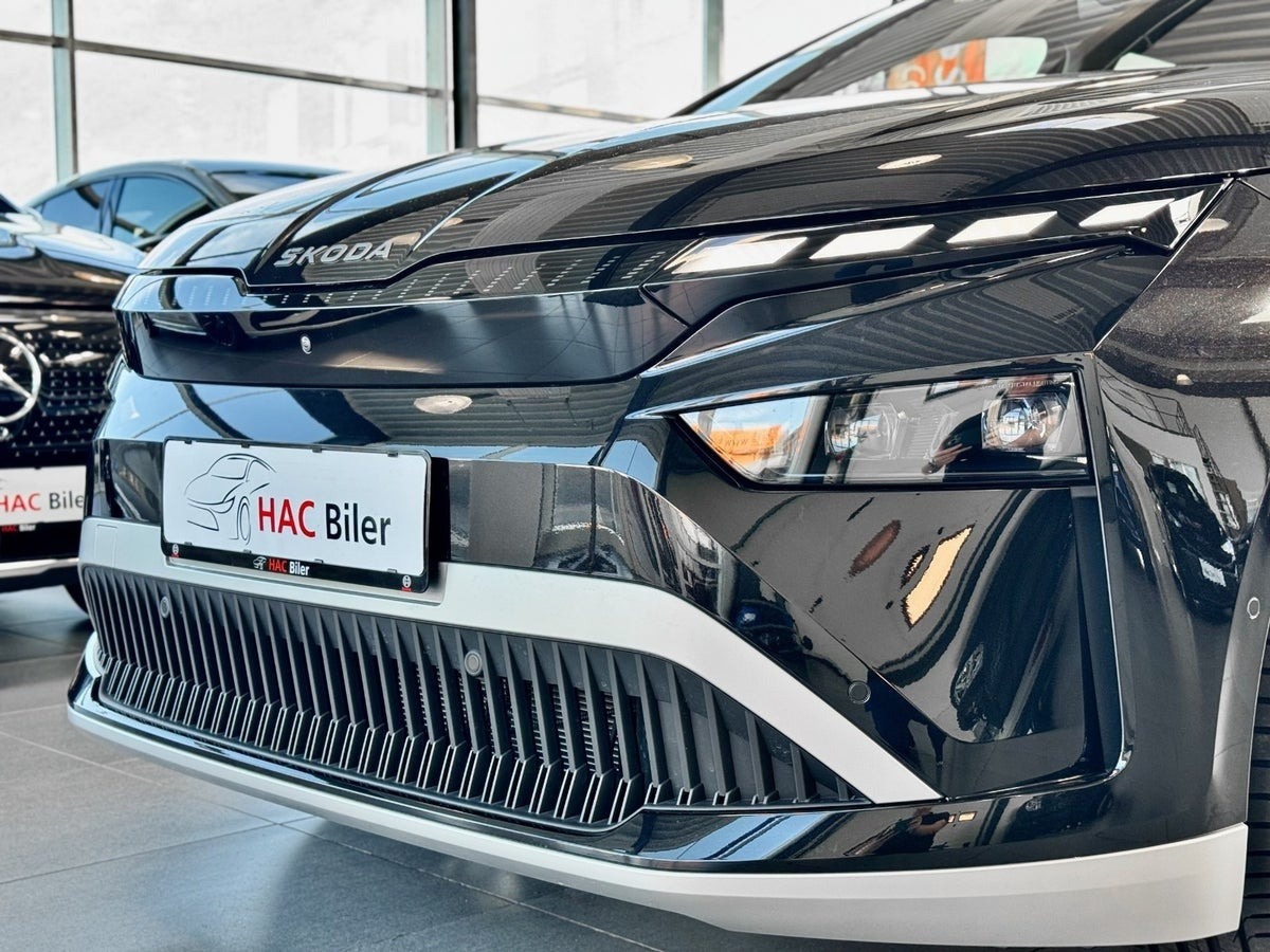 Sort Skoda Enyaq fra 2026