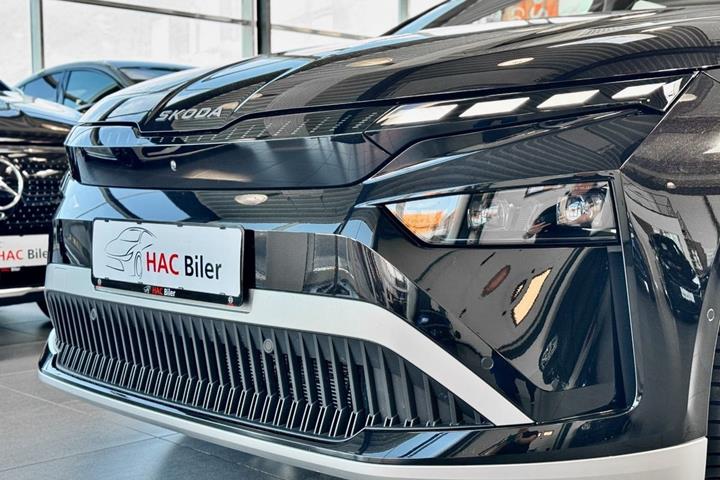 Sort Skoda Enyaq fra 2026