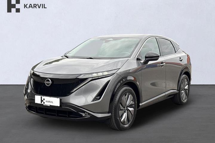 Grå Nissan Ariya fra 2026 set udefra