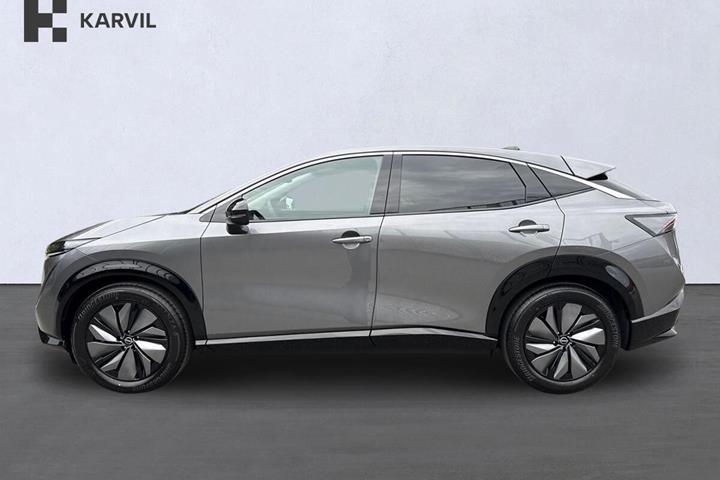 Grå Nissan Ariya fra 2026