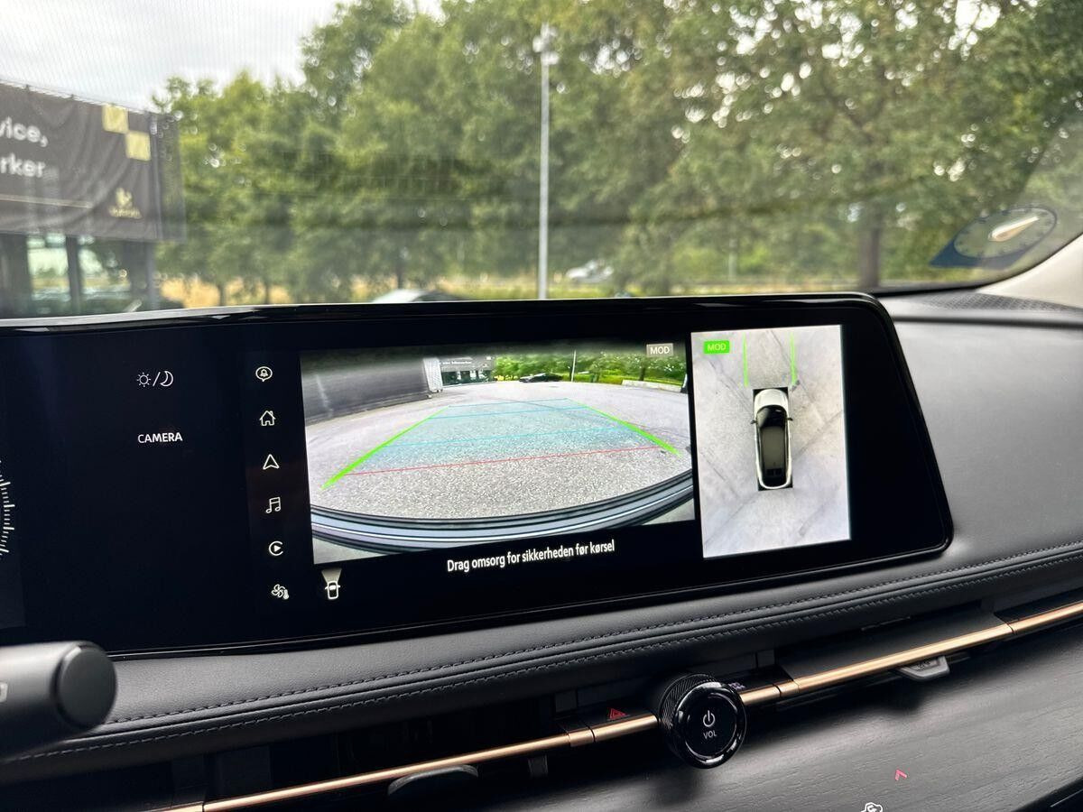 Grå Nissan Ariya fra 2026