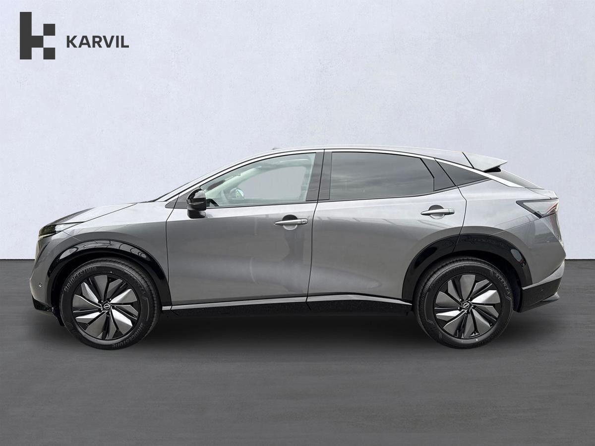 Grå Nissan Ariya fra 2026