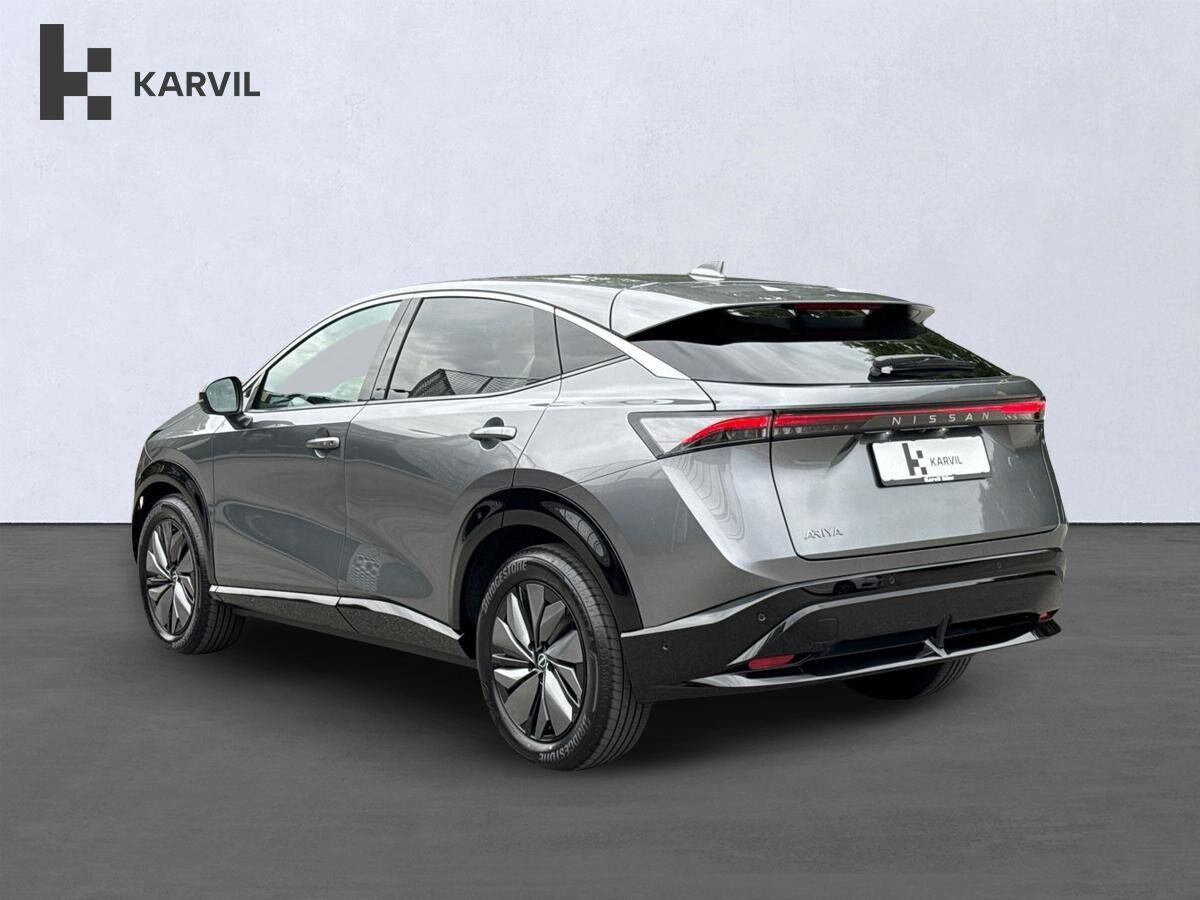 Grå Nissan Ariya fra 2026