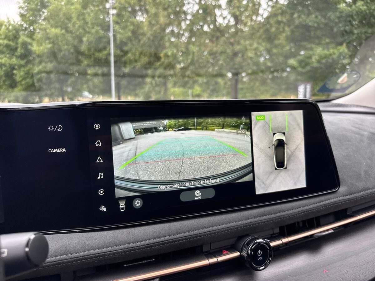 Grå Nissan Ariya fra 2026