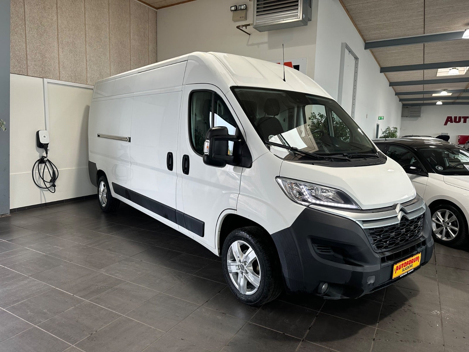 Citroën Jumper 35+ 2,2 BlueHDi 165 L3H2 MasterLine