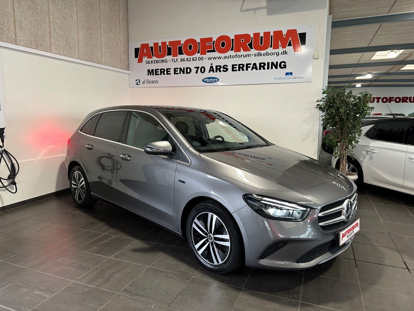 Mercedes B250 e 1,3 Premium Plus aut.