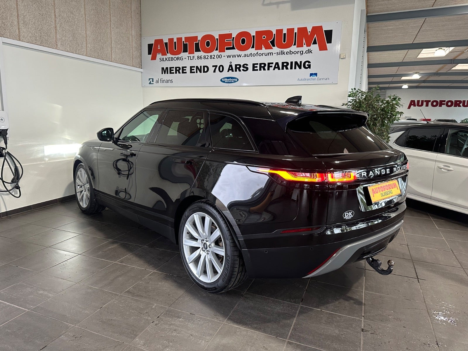 Sort Land Rover Range Rover Velar fra 2018