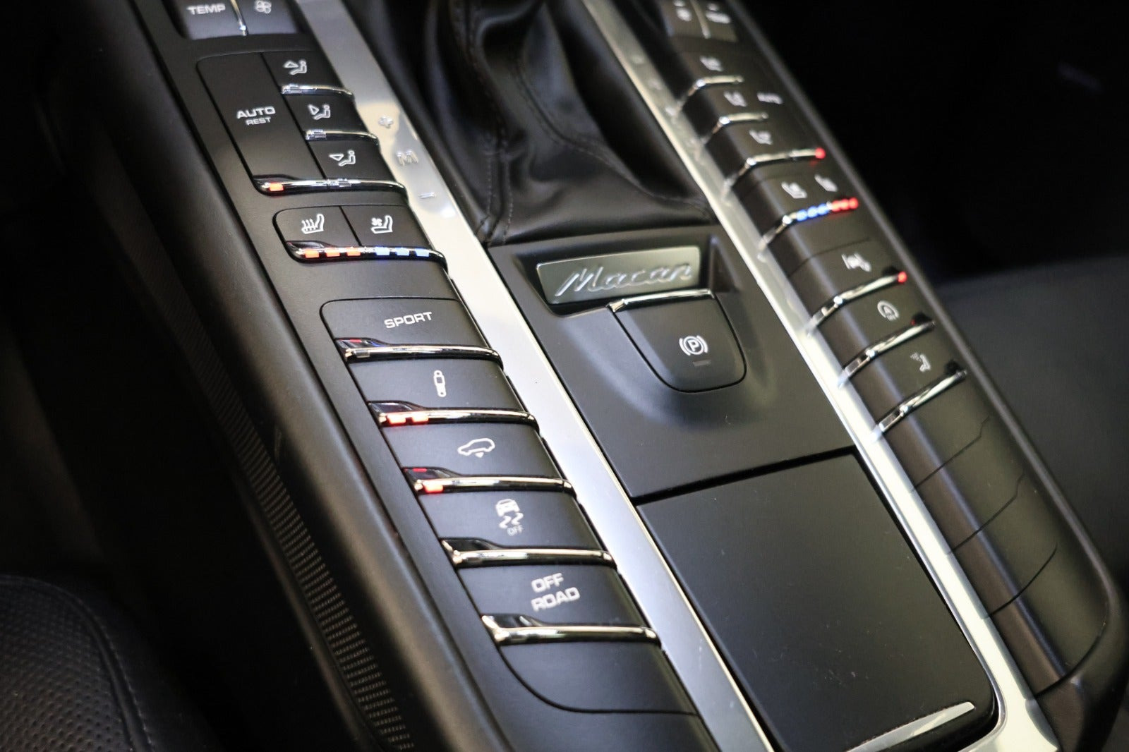 Grå Porsche Macan S fra 2019