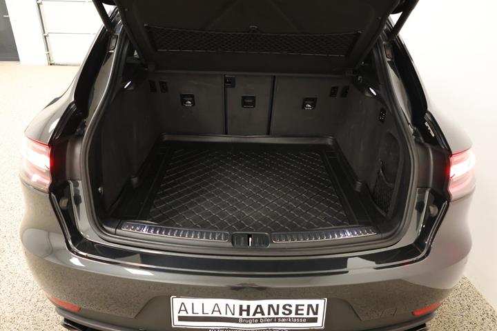 Grå Porsche Macan S fra 2019
