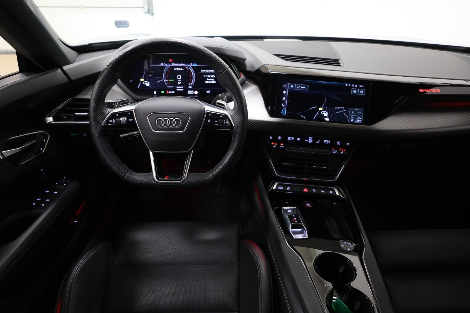 Sølv Audi RS e-tron GT fra 2022