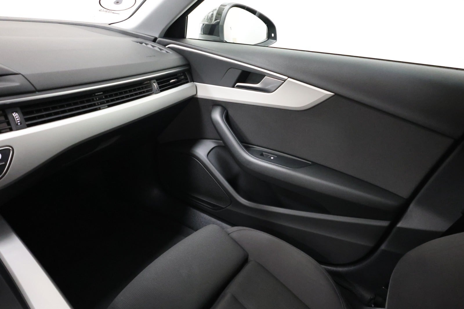 Sort Audi A4 fra 2020