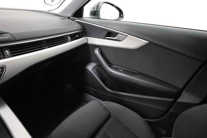 Sort Audi A4 fra 2020