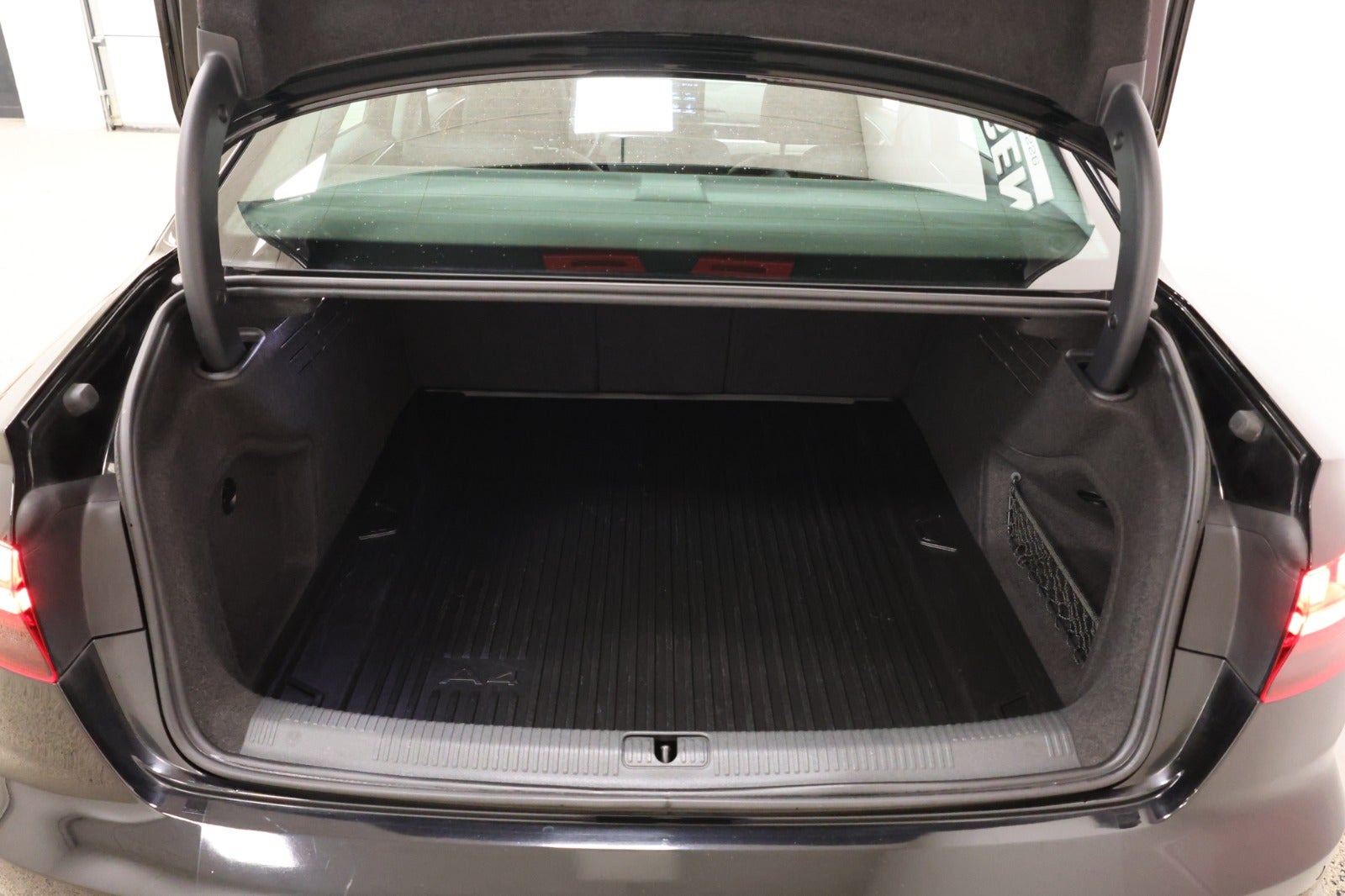 Sort Audi A4 fra 2020