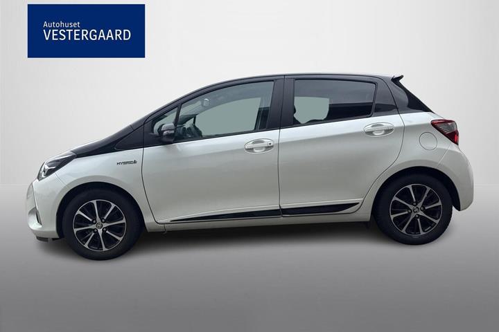 Hvid Toyota Yaris fra 2019