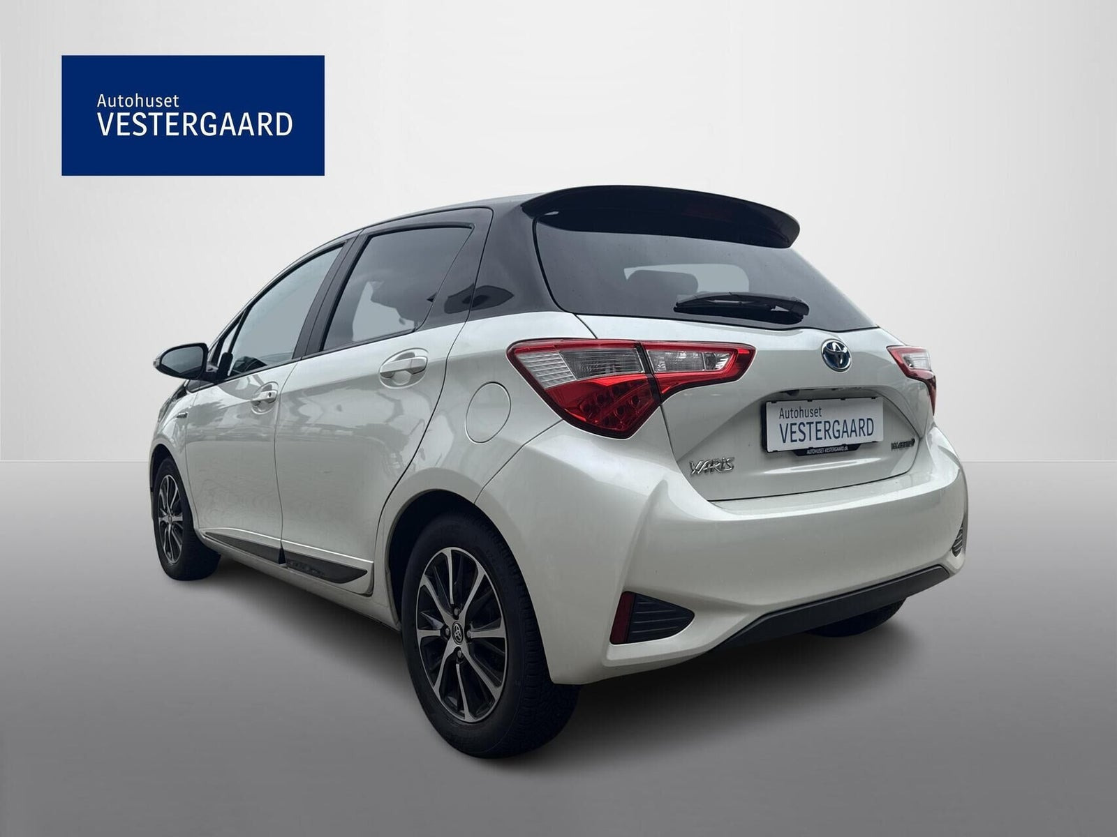 Hvid Toyota Yaris fra 2019
