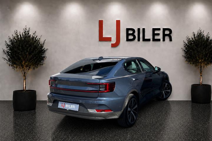 Blå Polestar 2 fra 2022