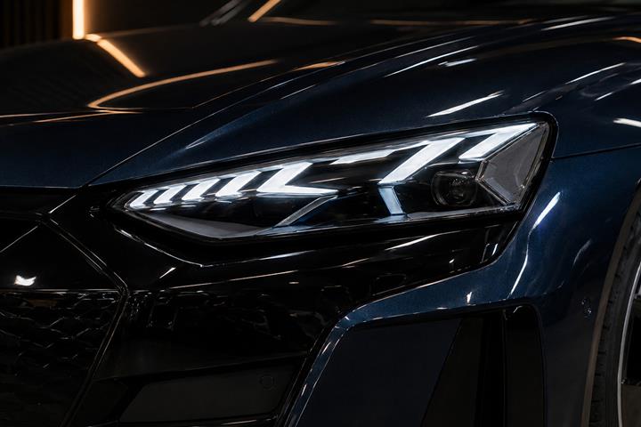 Blå Audi RS e-tron GT fra 2022