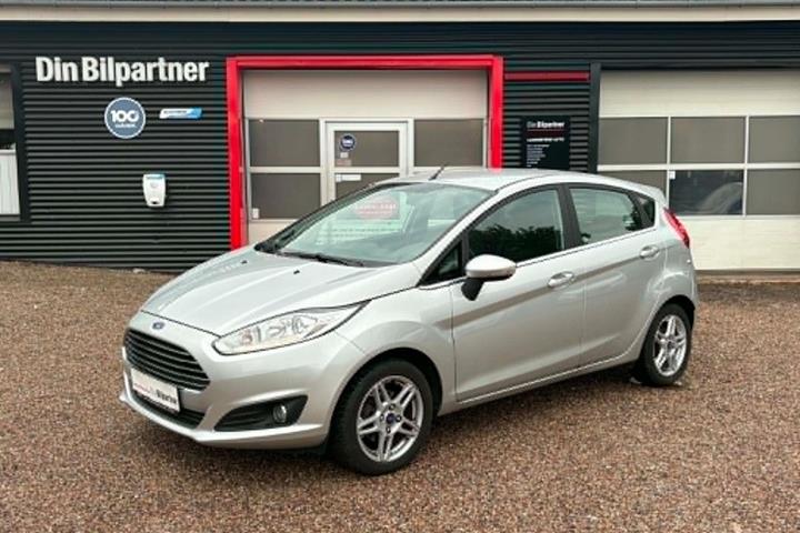 Sølv Ford Fiesta fra 2014