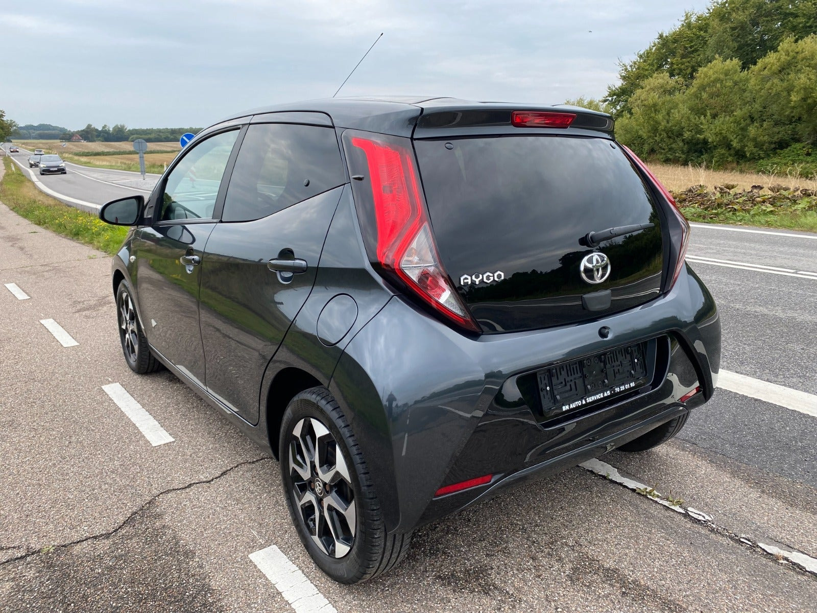Grå Toyota Aygo fra 2020